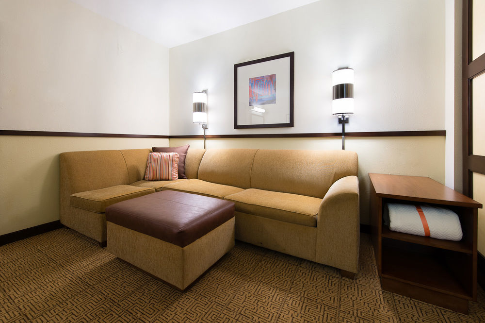 Hyatt Place Charleston Airport / Convention Center North Charleston Exterior photo